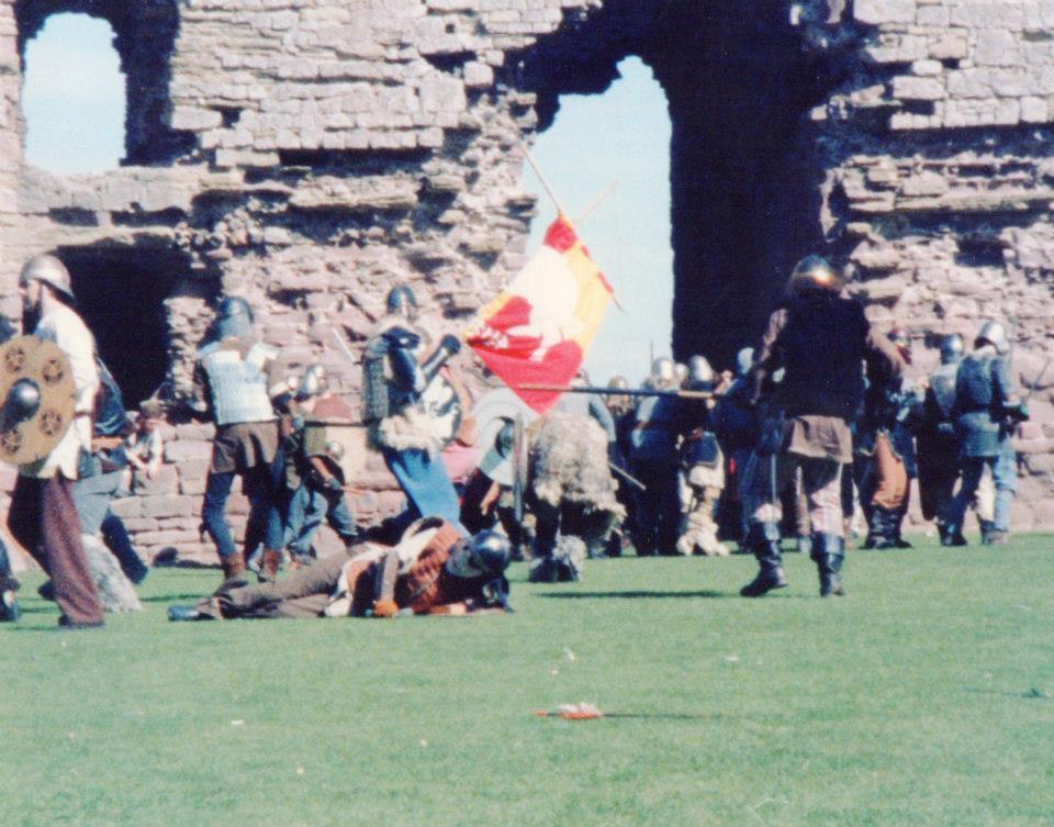 1986 - Rhuddlan Castle - 285446_4625896771836_1555436787_n.jpg