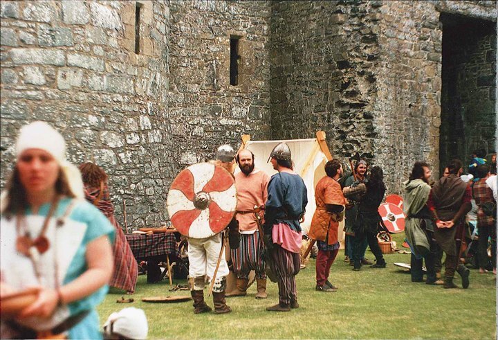 1989 - Denbigh Castle - 154366_469798804638_4429413_n.jpg