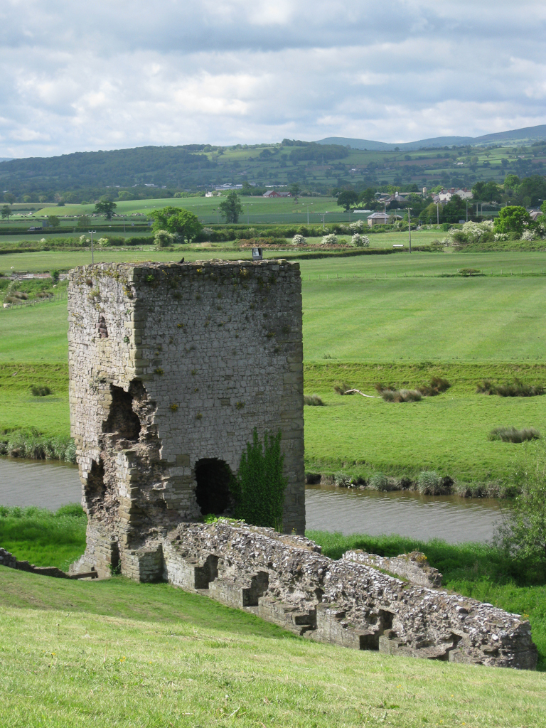 photographybyduncanholmes_4659557866_Rhuddlan Castle-36.jpg