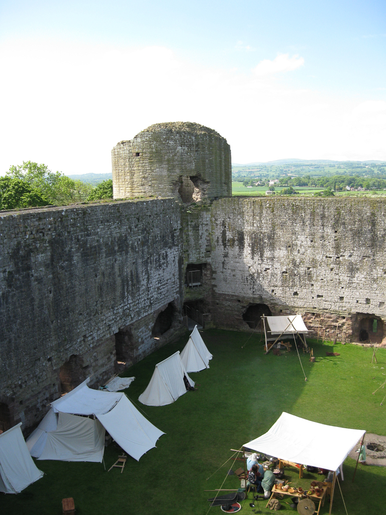 photographybyduncanholmes_4659561652_Rhuddlan Castle-43.jpg