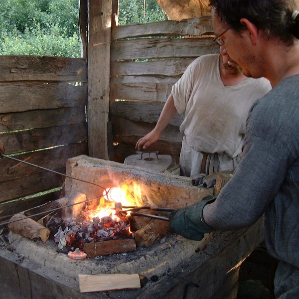 WEST STOW FORGE POURING BRONZE.jpg