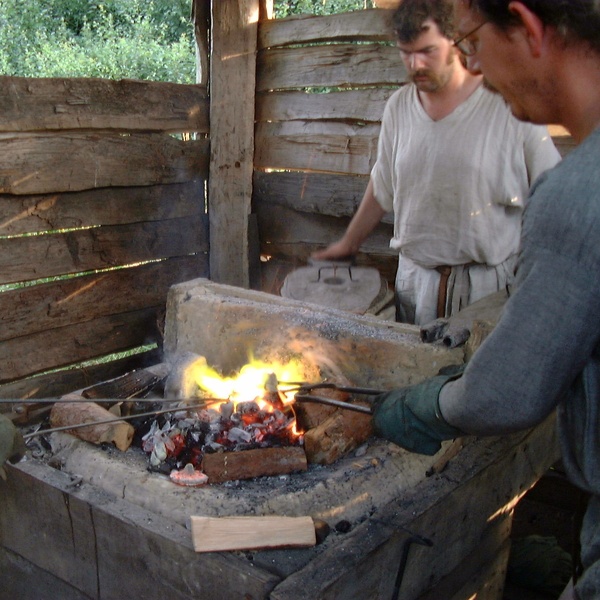 WEST STOW REMOVING FLASK CRUCIBLE.jpg