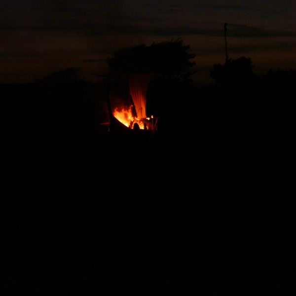 Largs 2003-Boat burning.jpg