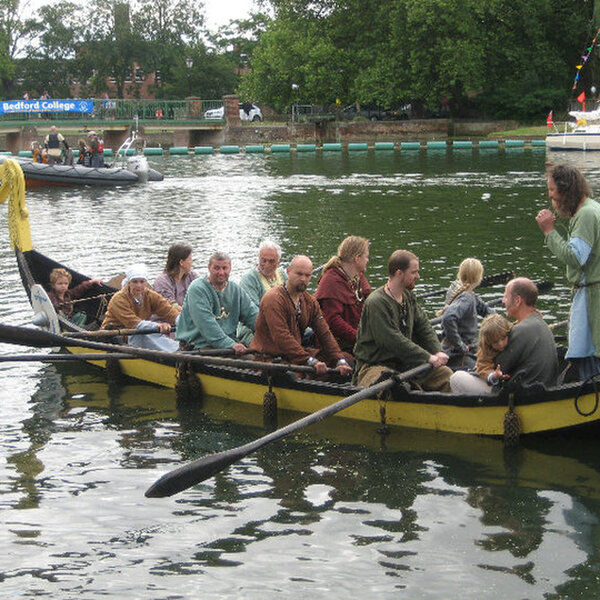 boat setting sail2.jpg