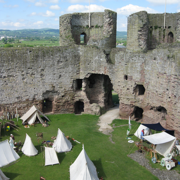 photographybyduncanholmes_4659560090_Rhuddlan Castle-40.jpg